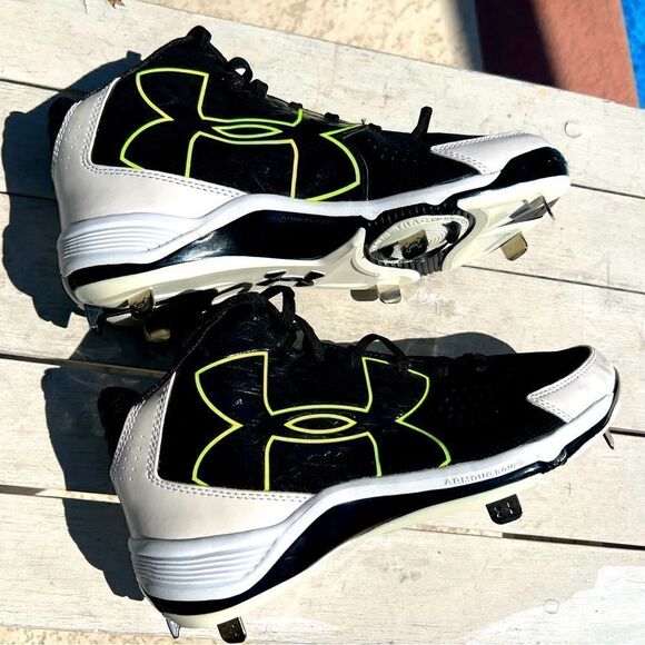 Under Armour Men's Yard MT Baseball Cleats Size 8 - Picture 2 of 8